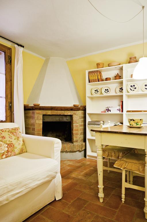Borgo Dei Cadolingi Apartment Gambassi Terme Ngoại thất bức ảnh